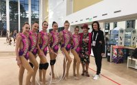 Elizabeth Savchenko acquière une précieuse expérience aux premiers Championnats du monde juniors de gymnastique rythmique