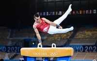 Cournoyer lance les compétitions olympiques de gymnastique à Tokyo